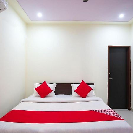 Oyo Flagship 62980 Shiva Residency Ξενοδοχείο Garhi Harsaru Εξωτερικό φωτογραφία