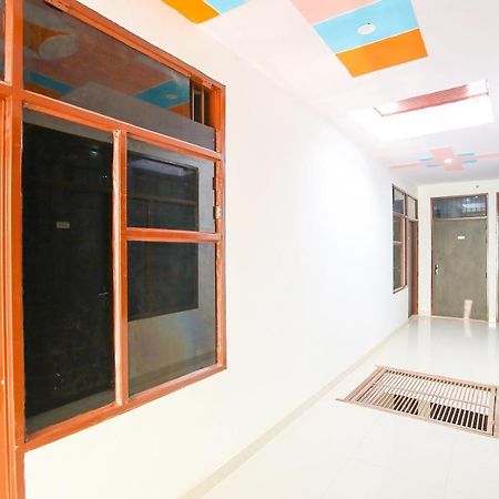 Oyo Flagship 62980 Shiva Residency Ξενοδοχείο Garhi Harsaru Εξωτερικό φωτογραφία